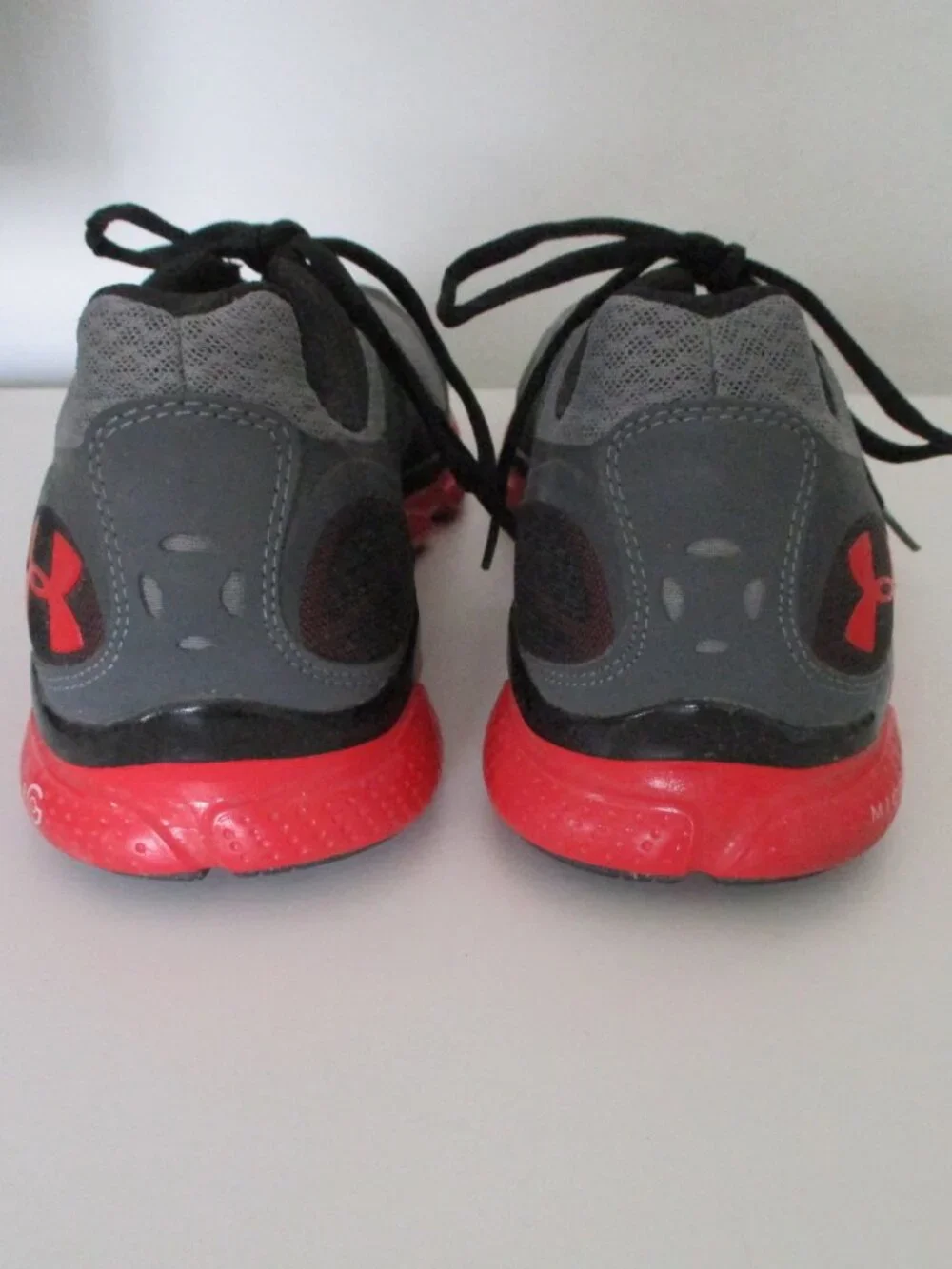 Under Armour Mens Gray Textile Lace-up Sneaker - Size 10.5M